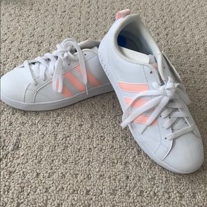 Adidas 7.5 Advantage Sneakers Peach 7.5